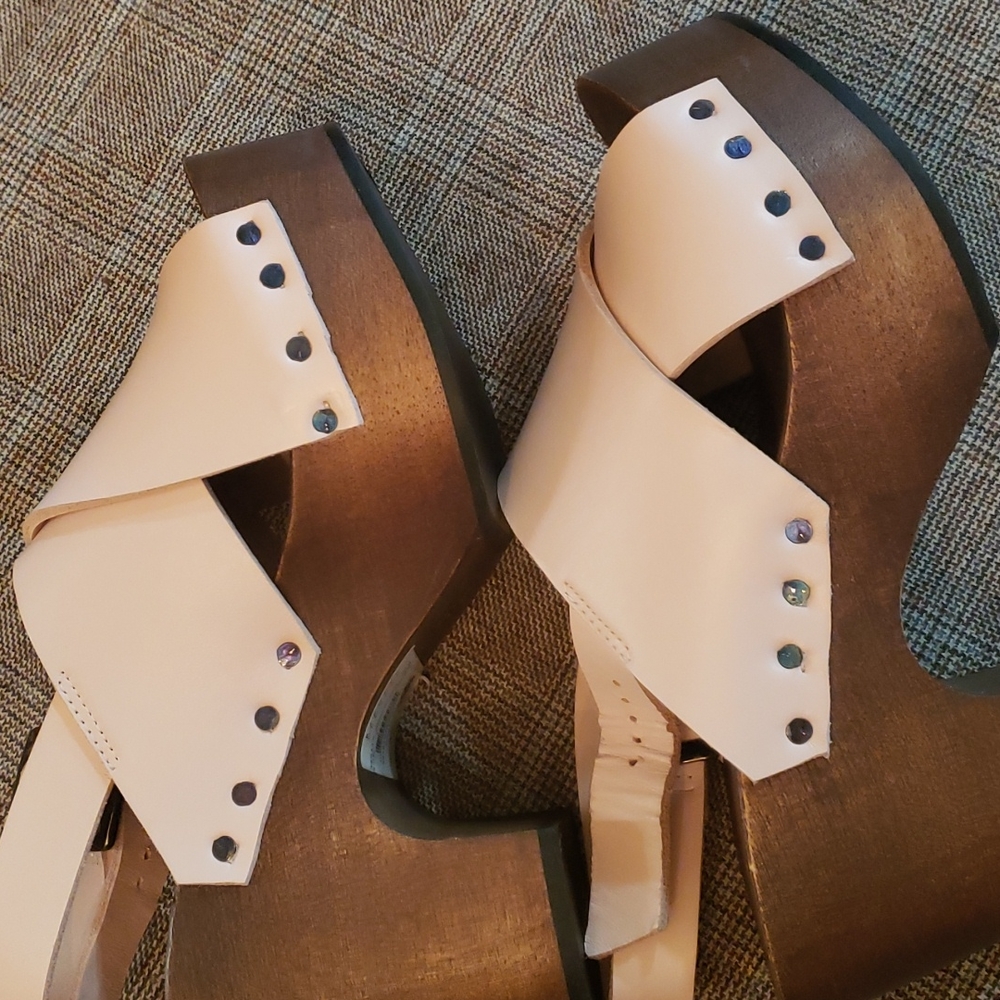 Summer Clogs - Picture 4 of 12